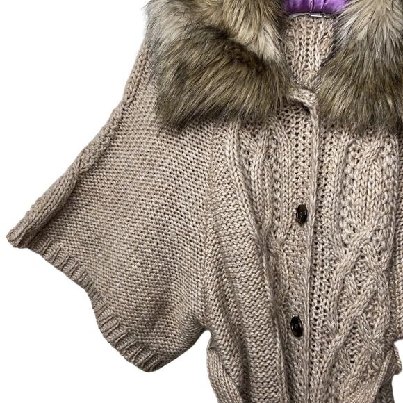 Loft Acrylic Wool Alpaca Chunky Knit Cardigan Sweater Faux Fur Collar Tan/Cream - Picture 2 of 12